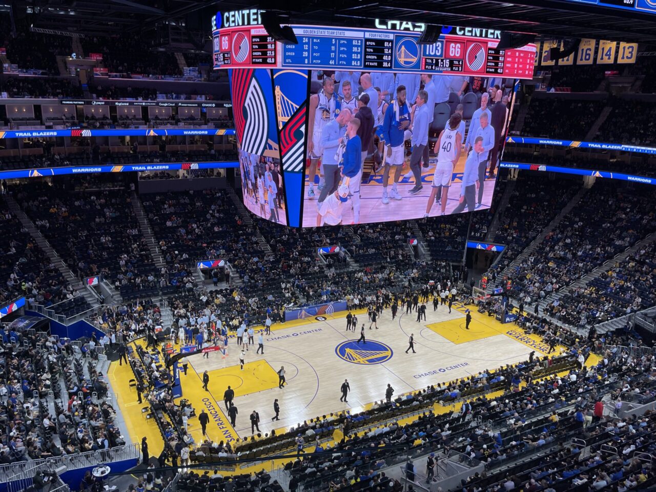 ウォリアーズ本拠地